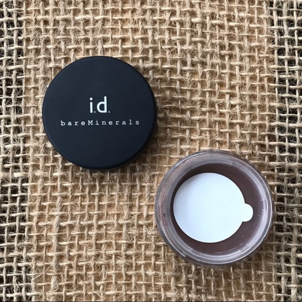 bareMinerals Easter Makeup Bundle - Picture 4 of 4